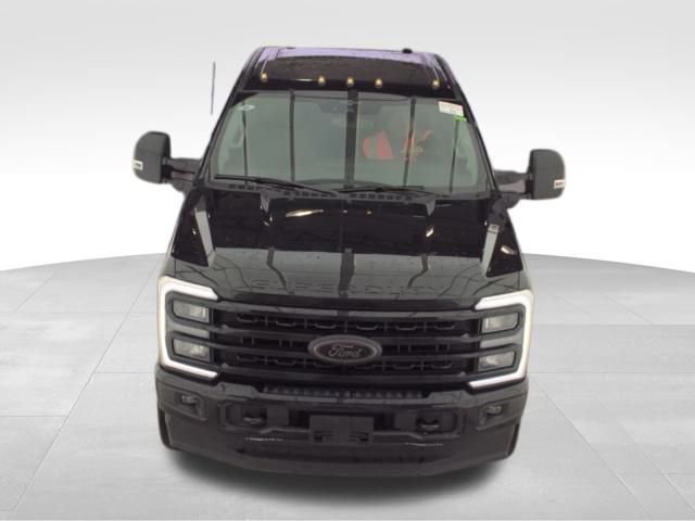 Used 2023 Ford F350 XLT w/ Black Appearance Package image 2