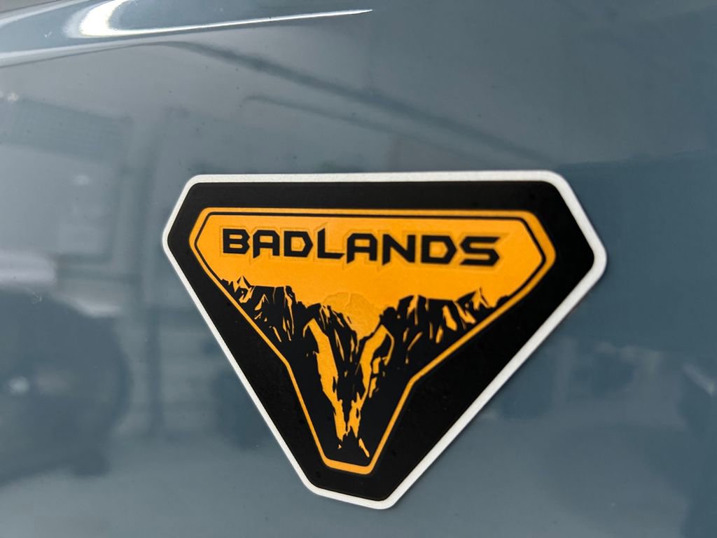 Used 2022 Ford Bronco Badlands image 29