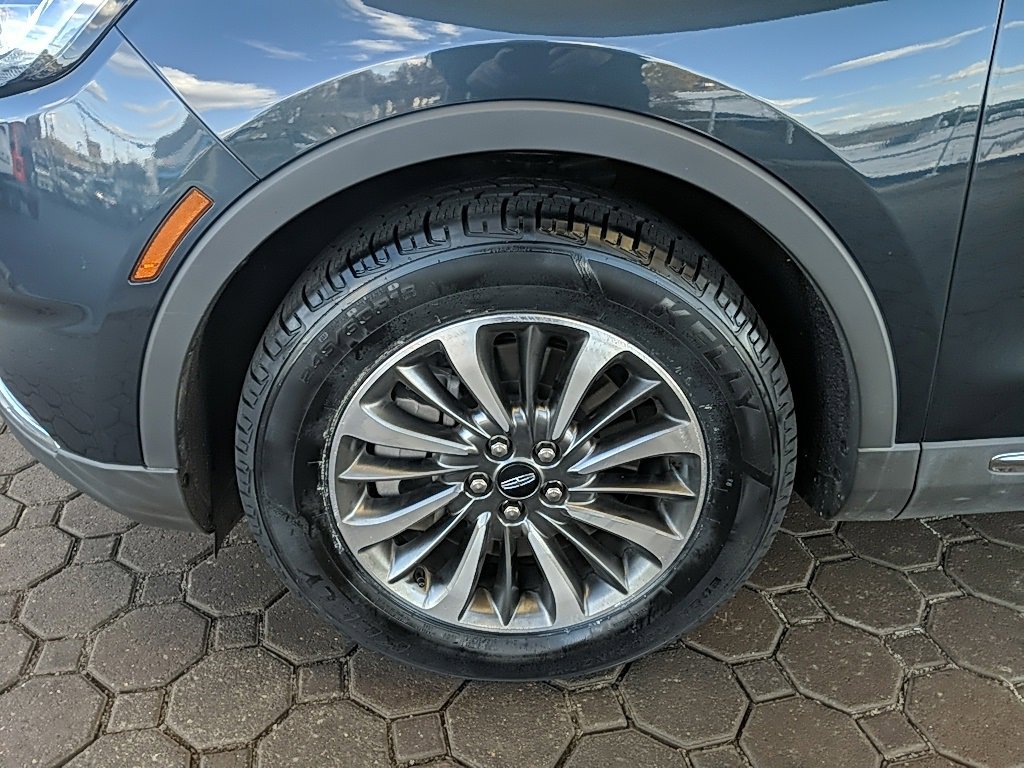 Certified 2022 Lincoln Nautilus AWD w/ Premium Package image 9