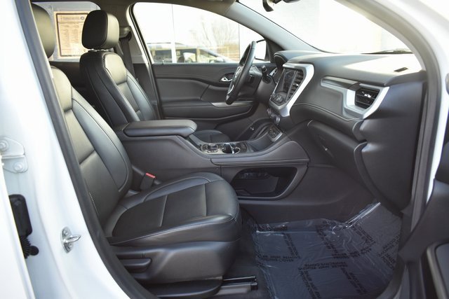 Used 2023 GMC Acadia SLT image 48