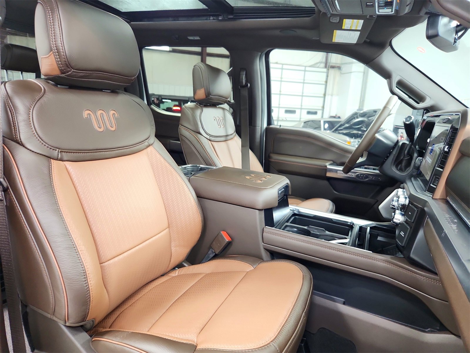 New 2025 Ford F350 King Ranch image 40