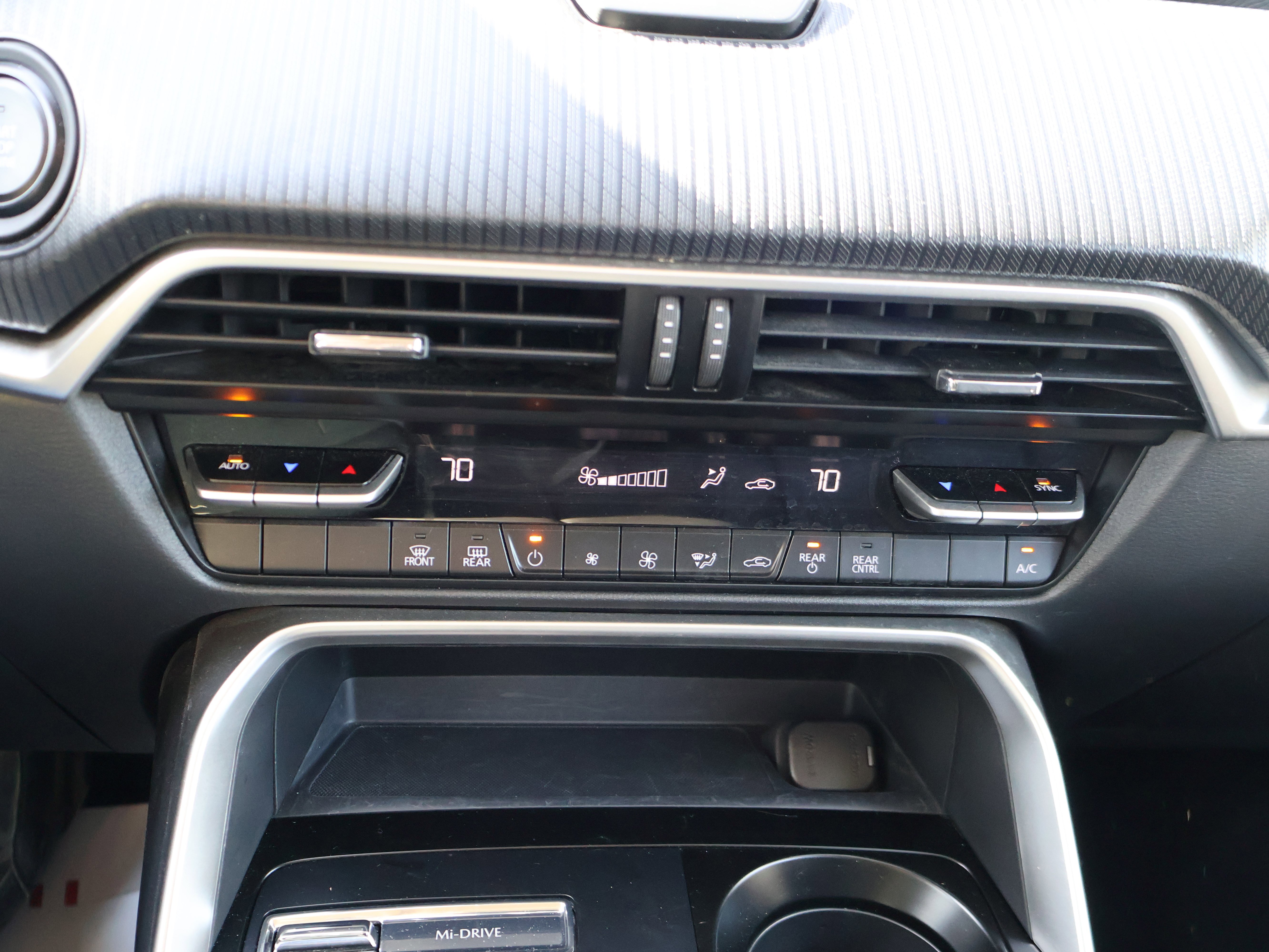 Certified 2025 MAZDA CX-90 3.3 Turbo w/ Select Package image 29