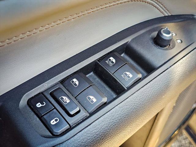 Certified 2022 Jeep Compass Limited image 10