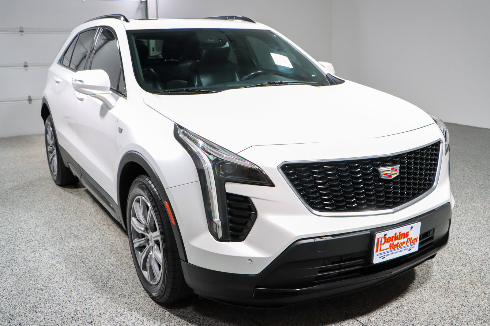 Used 2023 Cadillac XT4 Sport w/ Sun And Sound Package AWD/4WD image 5
