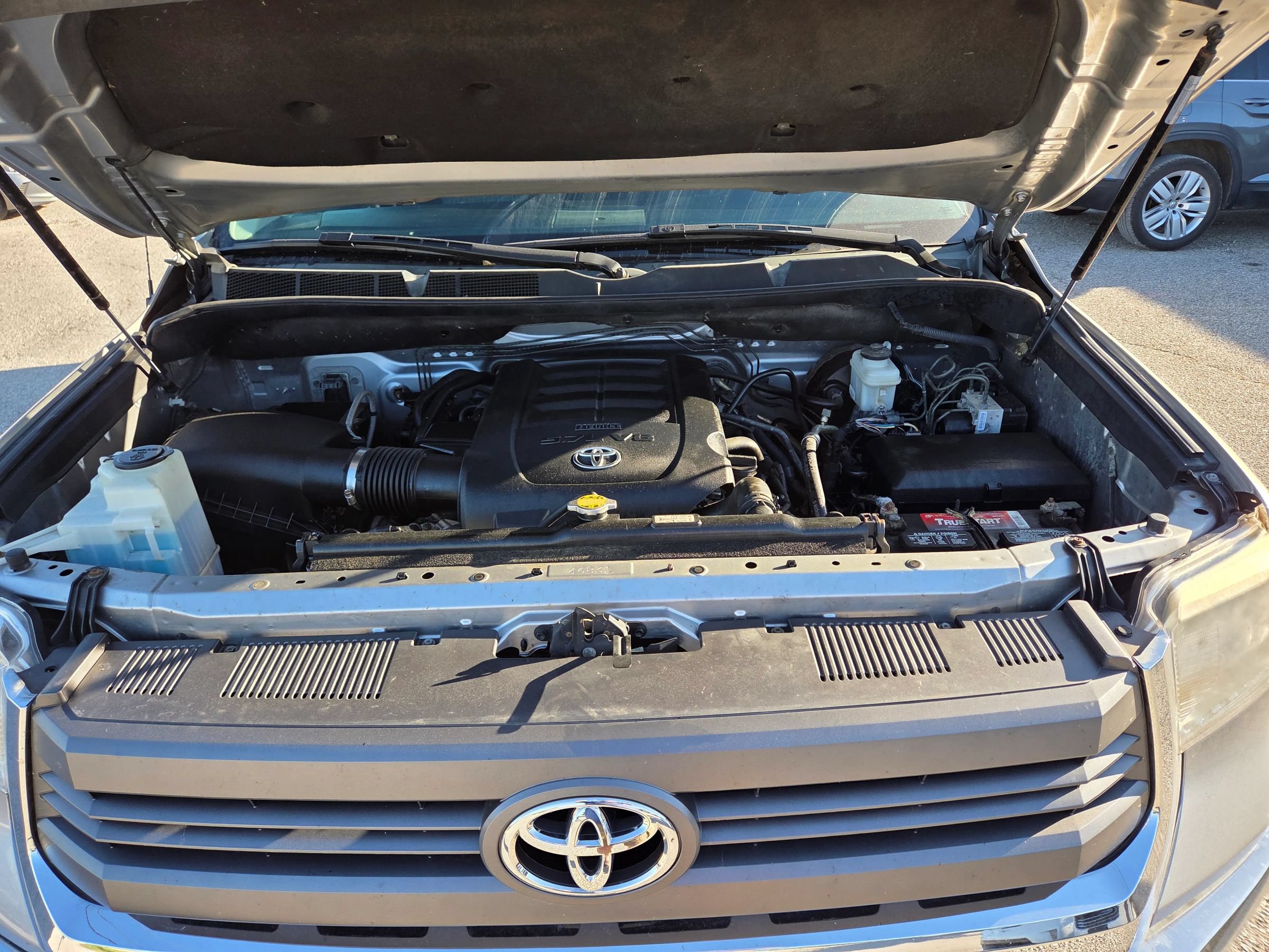 Used 2015 Toyota Tundra SR5 w/ TRD Off Road Package AWD/4WD image 23