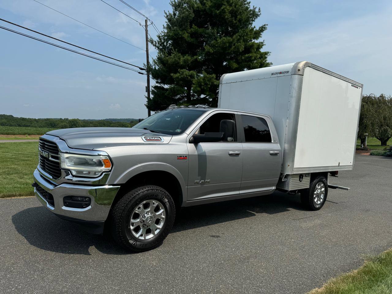 Used 2020 RAM 3500 SLT w/ Quick Order Package 27G SLT AWD/4WD image 1