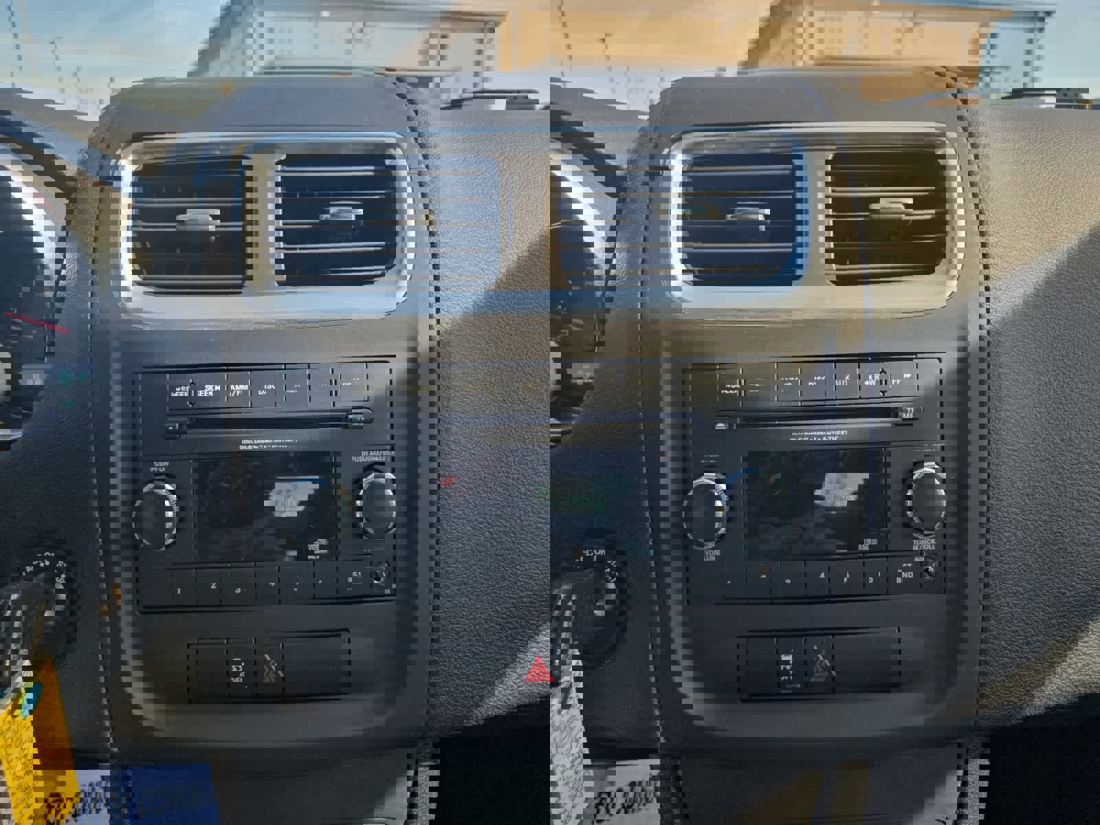 Used 2013 Dodge Avenger SE image 16