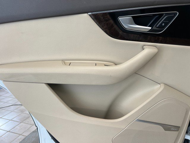 Used 2018 Audi Q7 3.0T Prestige image 37