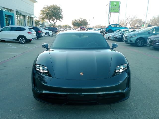 Used 2023 Porsche Taycan image 2