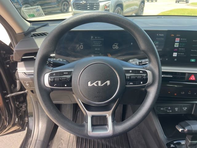 Used 2025 Kia K5 LXS image 15