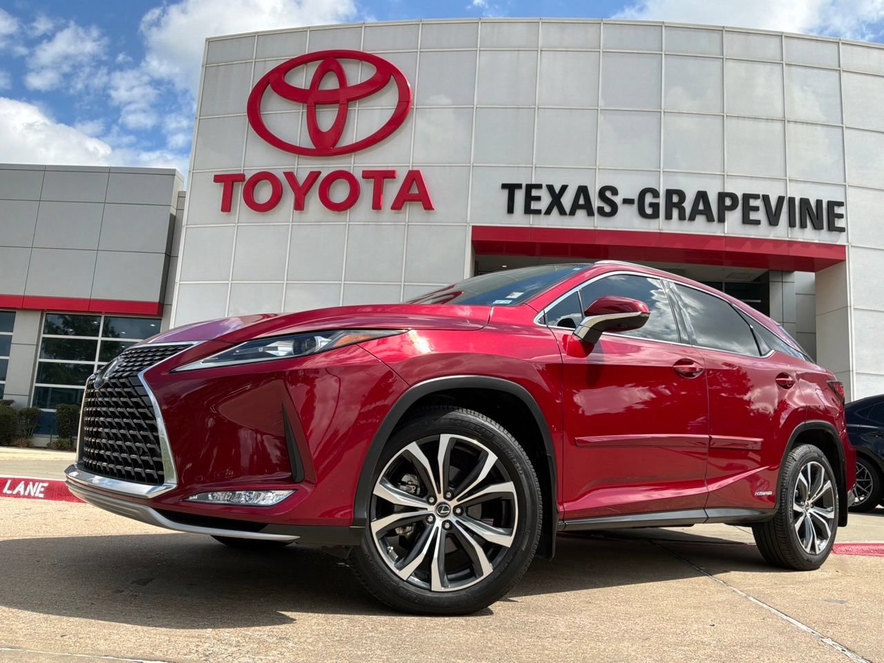 Used 2022 Lexus RX 450h AWD w/ Premium Package image 2