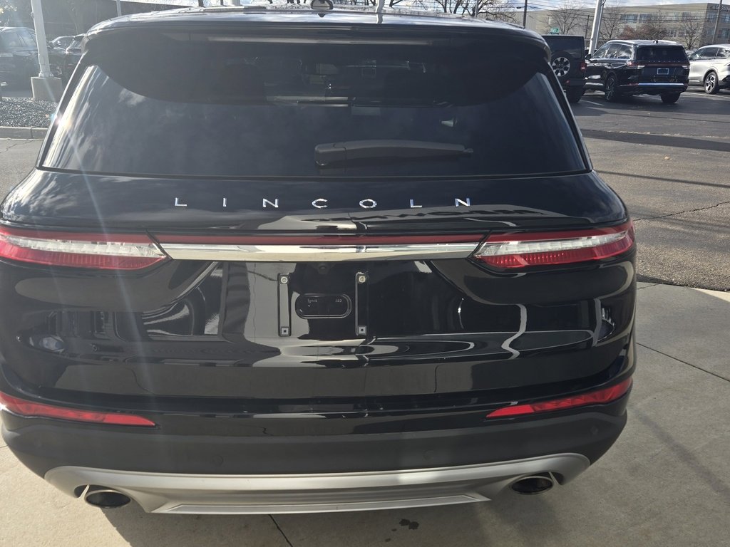 Certified 2023 Lincoln Corsair AWD image 16