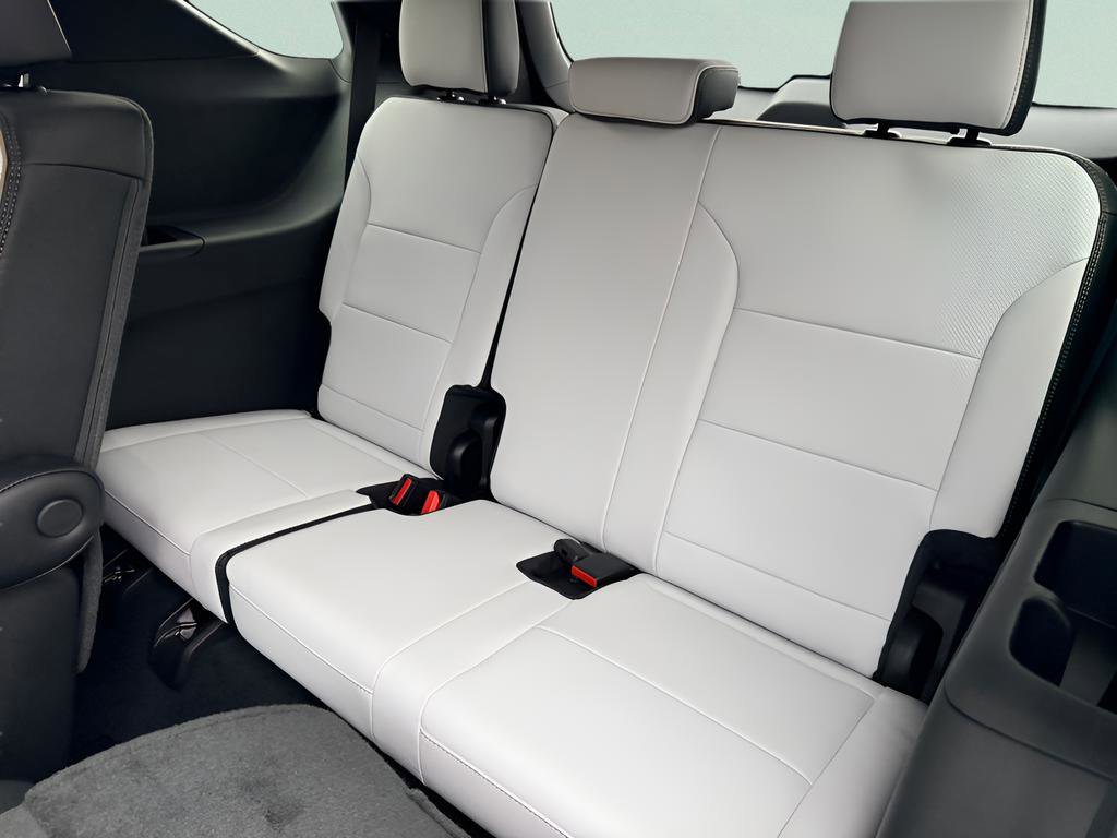New 2026 Chevrolet Traverse High Country image 32
