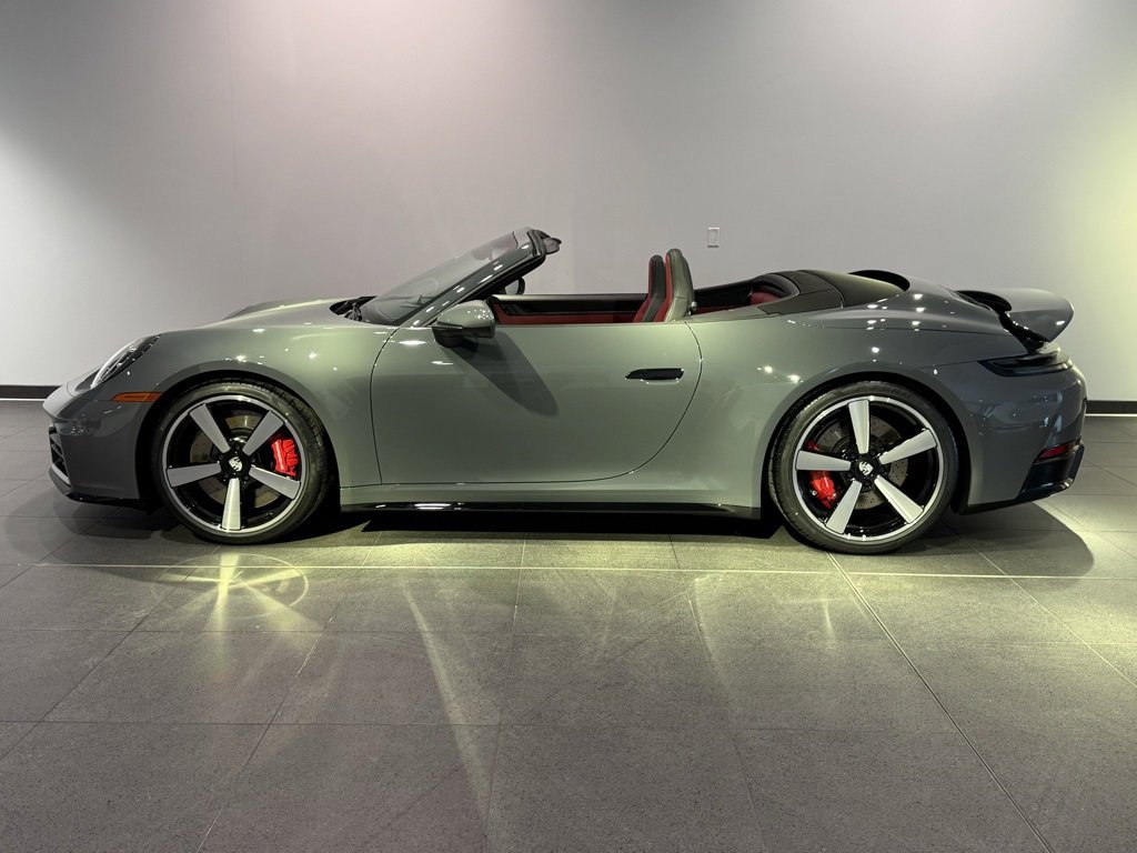 New 2026 Porsche 911 Carrera 4S image 2