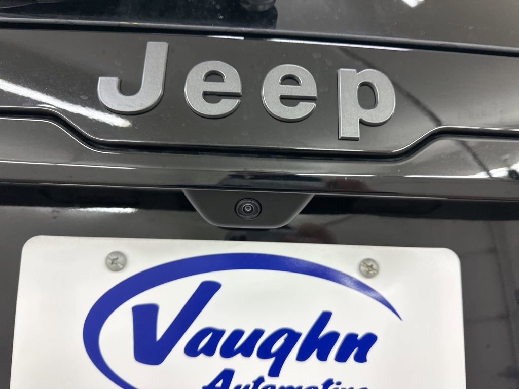 New 2026 Jeep Cherokee Laredo image 14