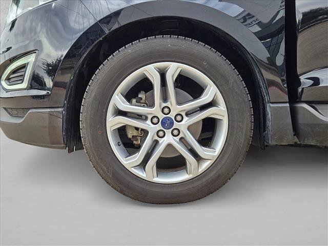Used 2018 Ford Edge Titanium w/ Technology Package image 23