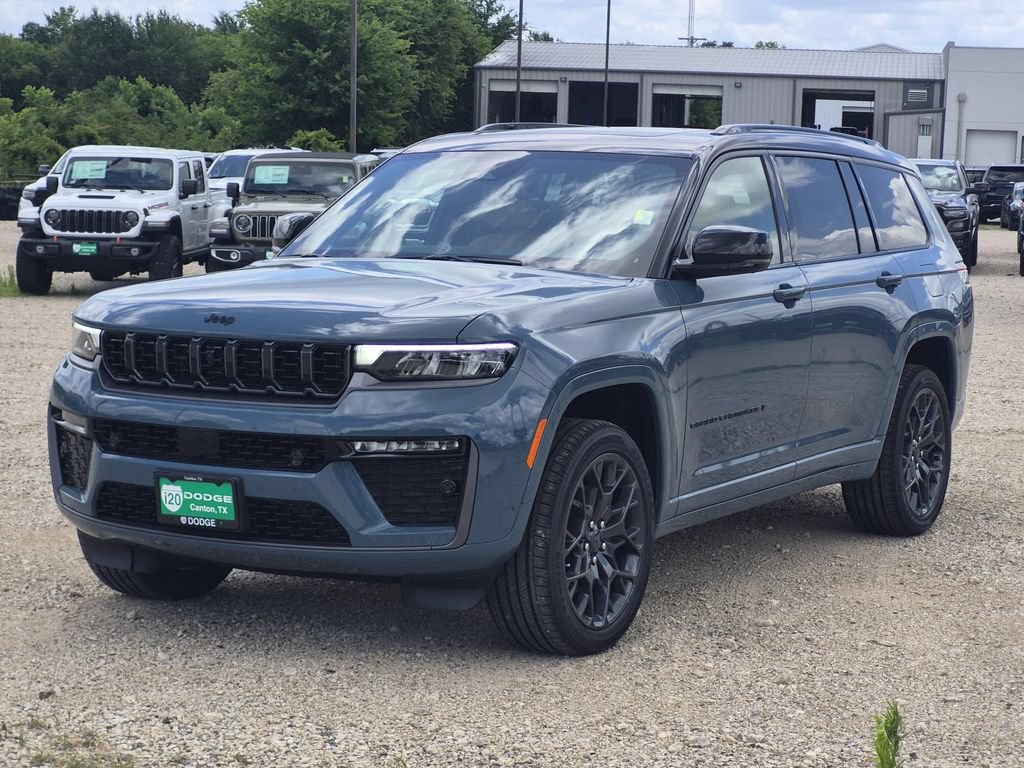New 2026 Jeep Grand Cherokee L Summit w/ Obsidian Package AWD/4WD image 4