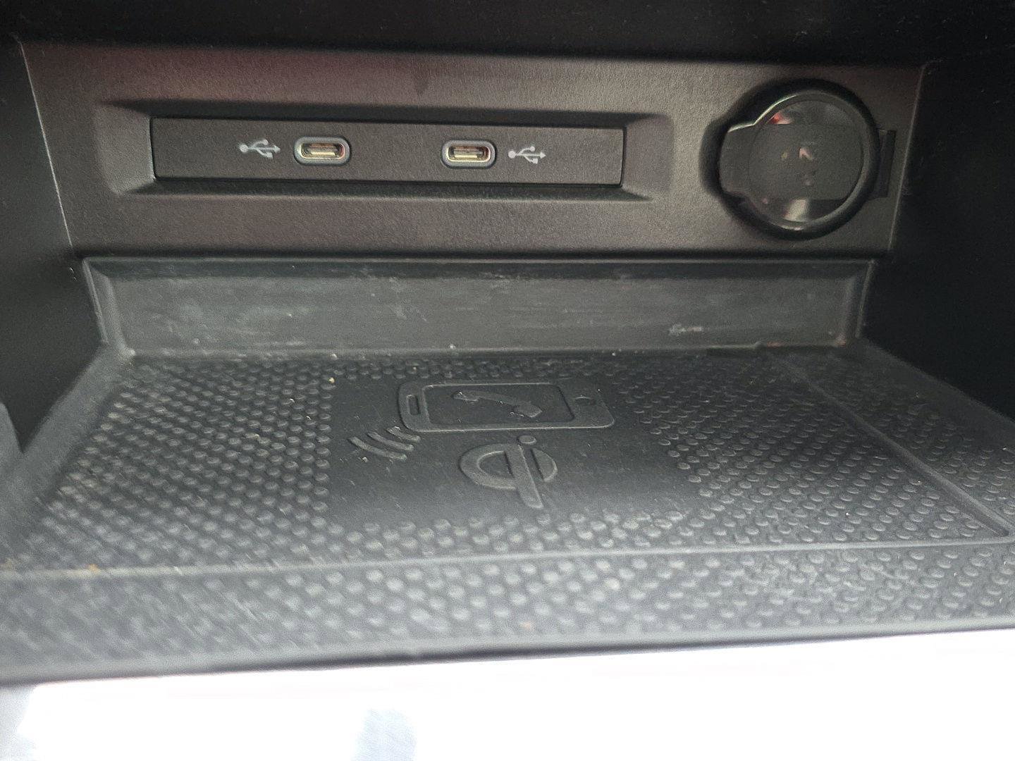 Used 2021 Volkswagen Tiguan SE image 23