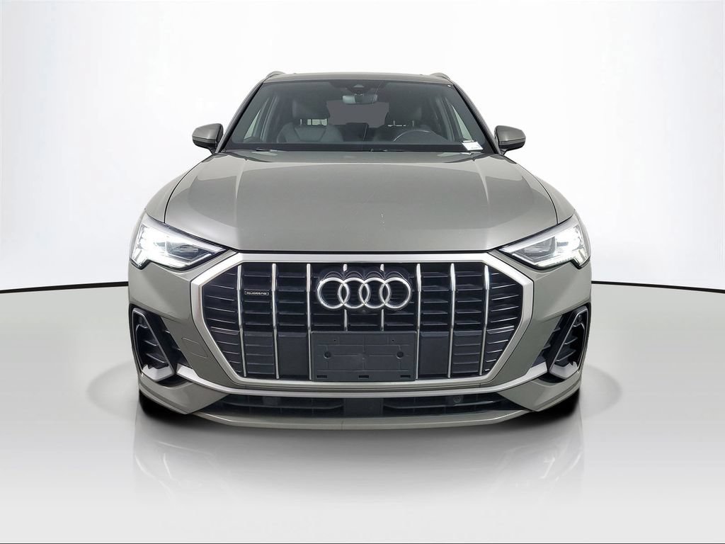 Used 2020 Audi Q3 2.0T Prestige w/ Prestige Package AWD/4WD image 2