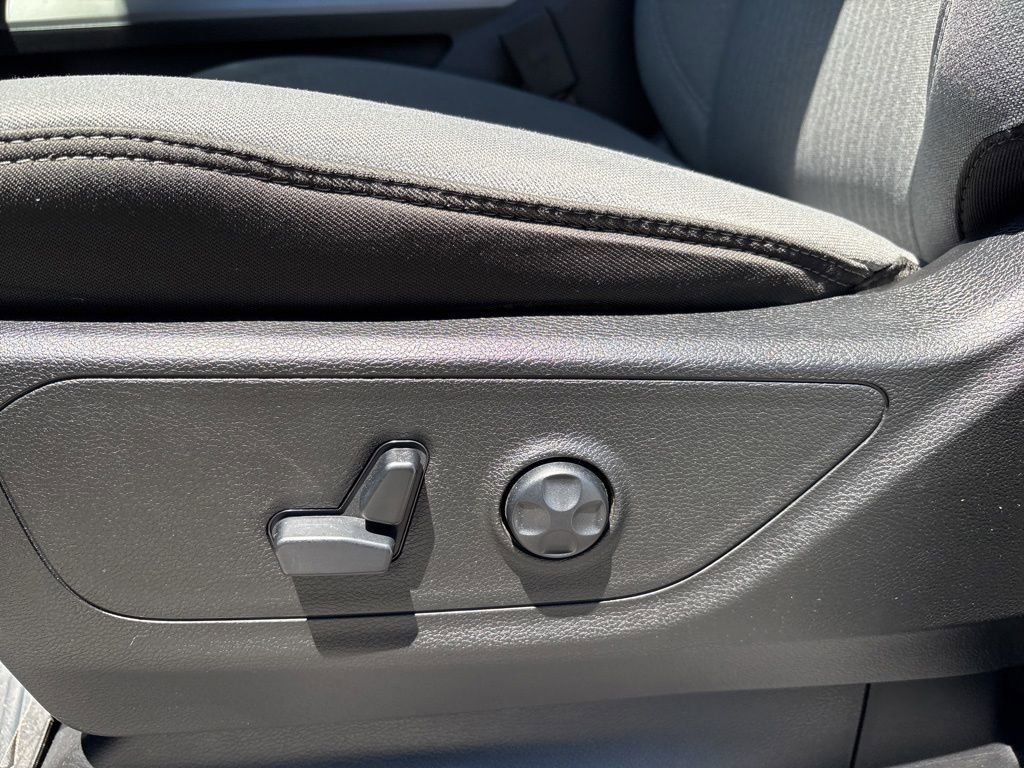 Used 2020 RAM 1500 Big Horn AWD/4WD image 16