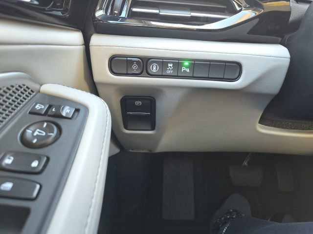 Used 2023 Acura MDX SH-AWD w/ Technology Package image 15