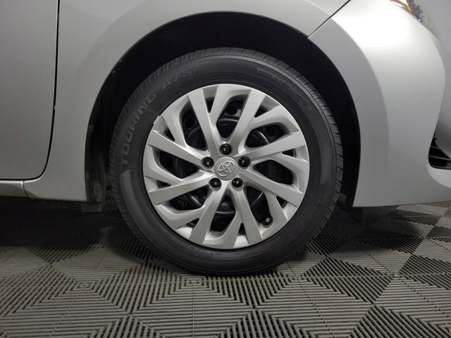 Used 2017 Toyota Corolla LE image 10