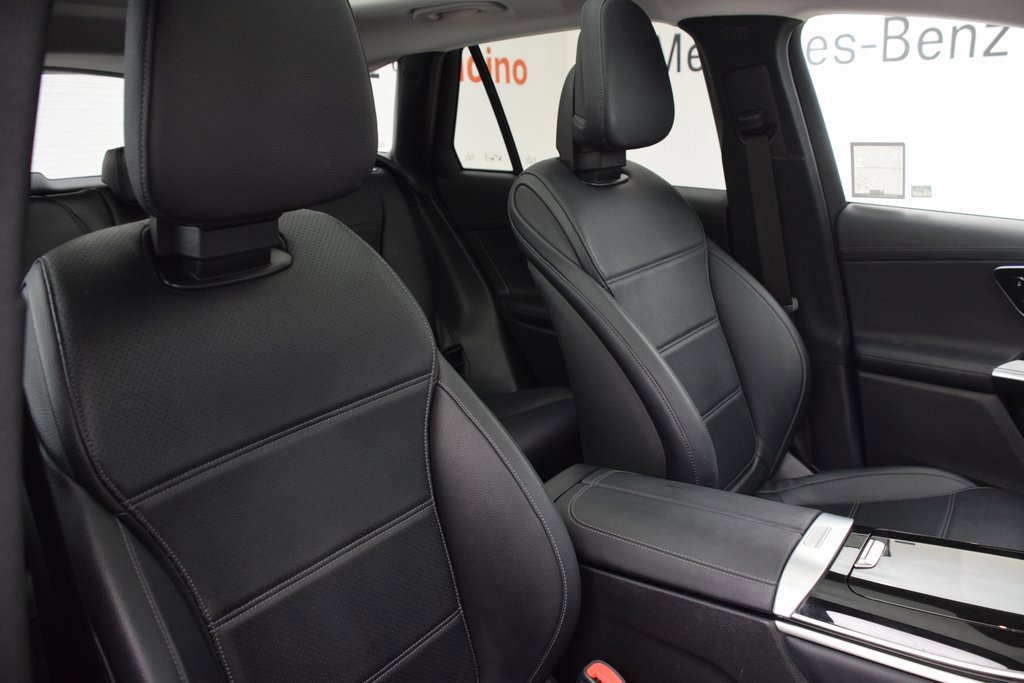 Used 2023 Mercedes-Benz GLC 300 image 17