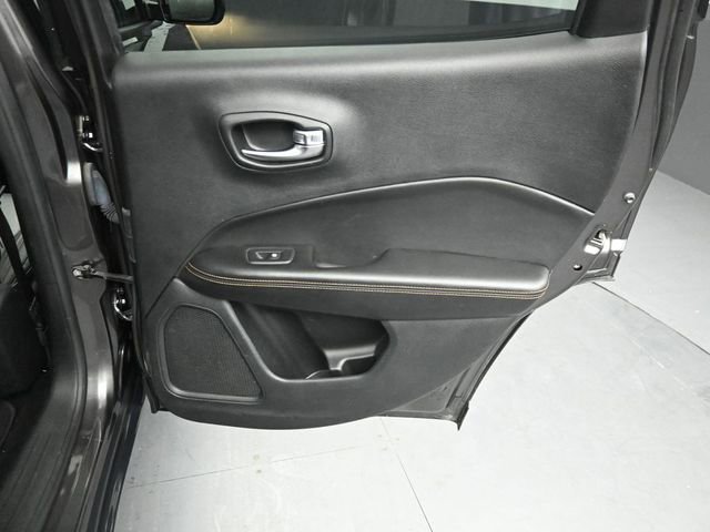 Used 2020 Jeep Compass Limited image 28