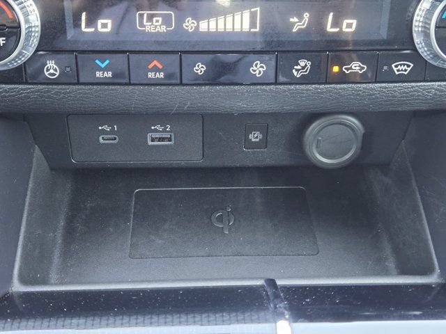 Used 2023 Mitsubishi Outlander SEL AWD/4WD image 19