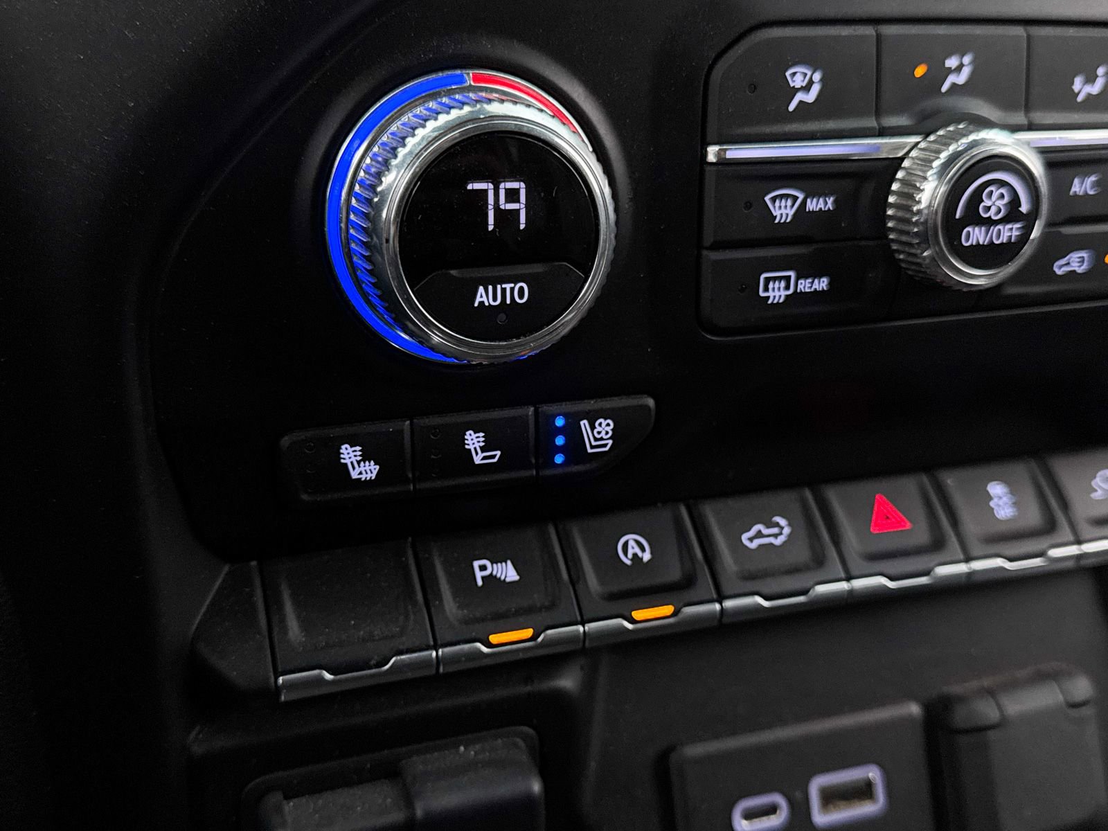 Used 2021 GMC Sierra 1500 AT4 w/ AT4 Premium Package image 24