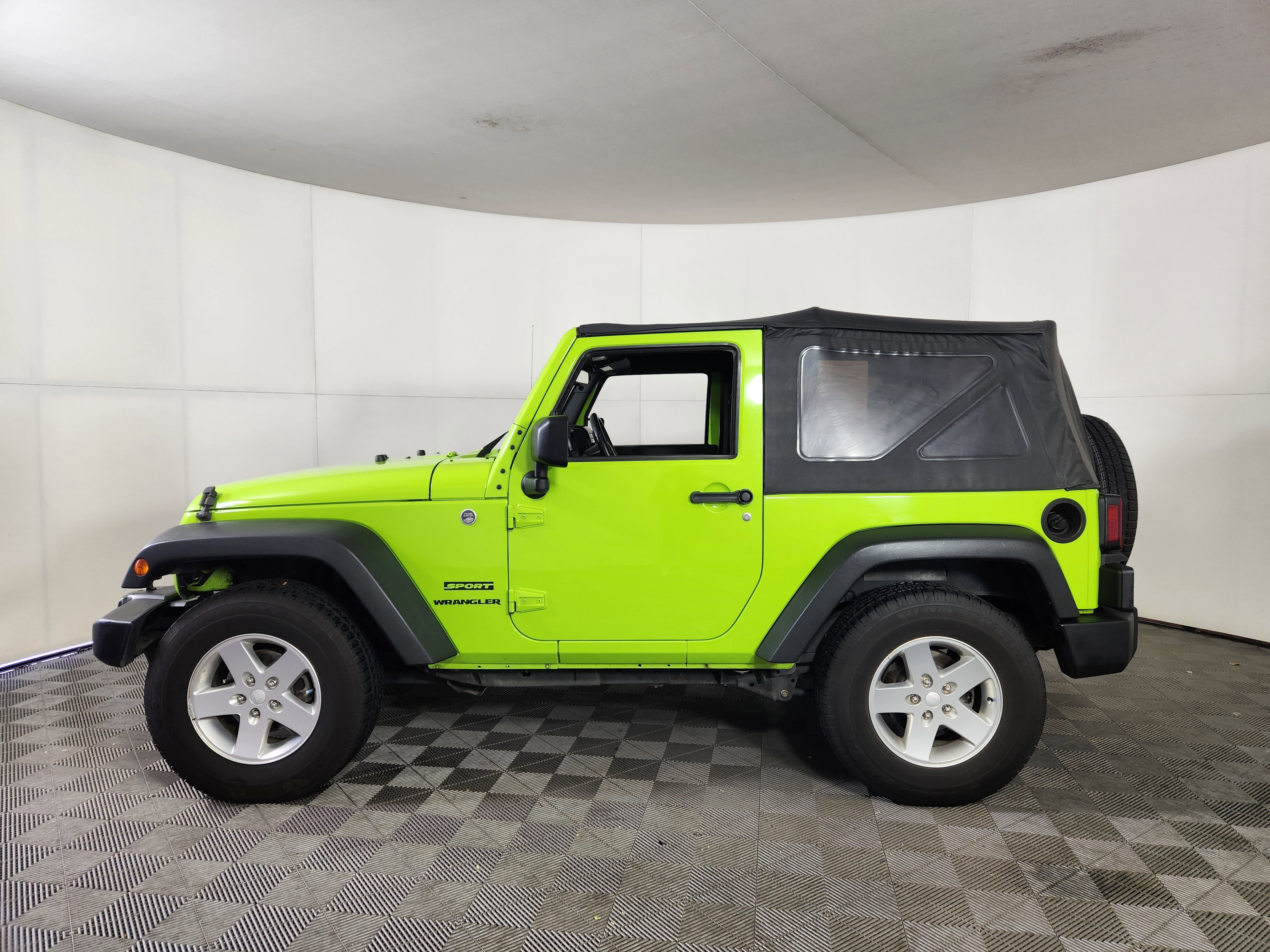 Used 2013 Jeep Wrangler Sport image 4