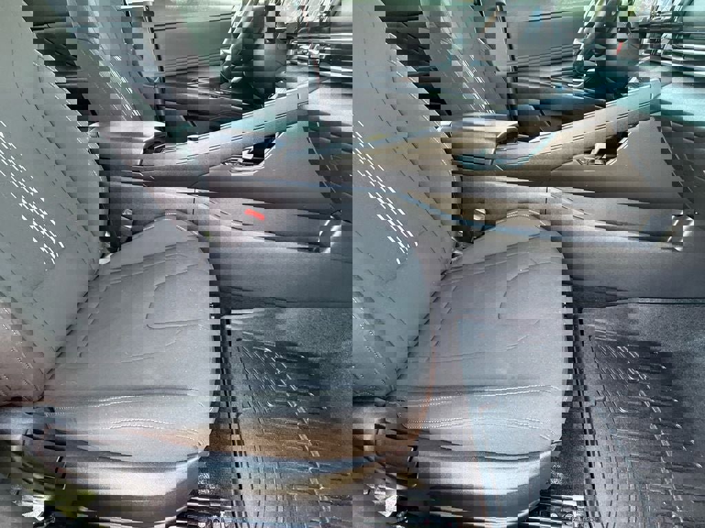 Used 2022 Hyundai Elantra SEL w/ Convenience + Premium Package image 10