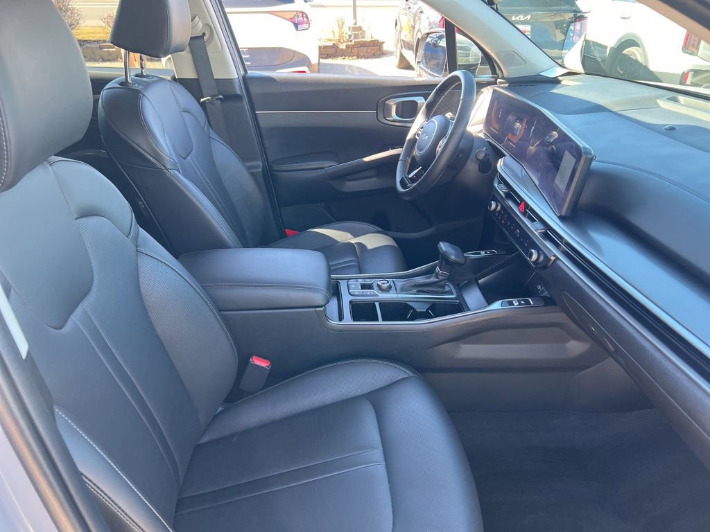 Certified 2025 Kia Sorento S image 20