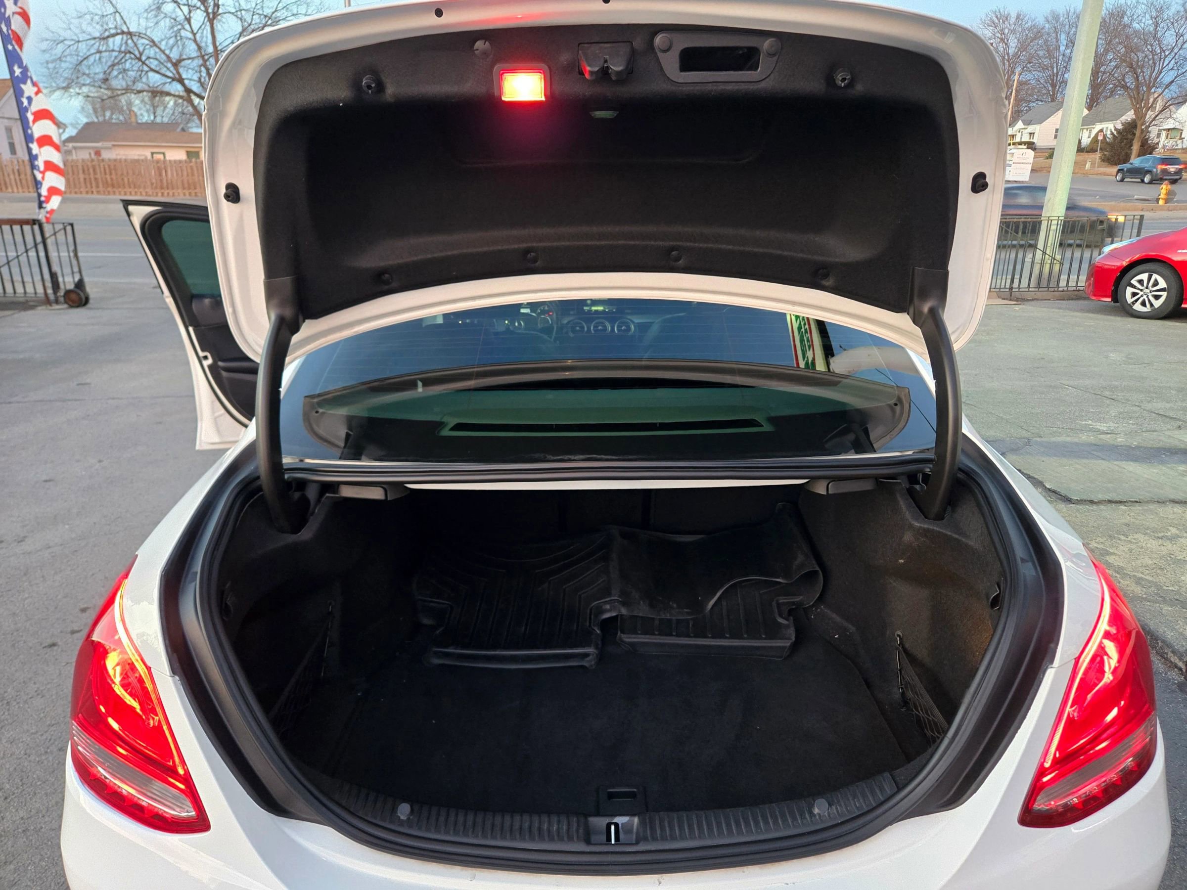 Used 2017 Mercedes-Benz C 300 4MATIC Sedan image 50