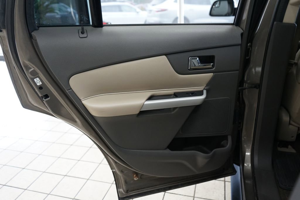 Used 2014 Ford Edge SEL w/ Equipment Group 204A image 38