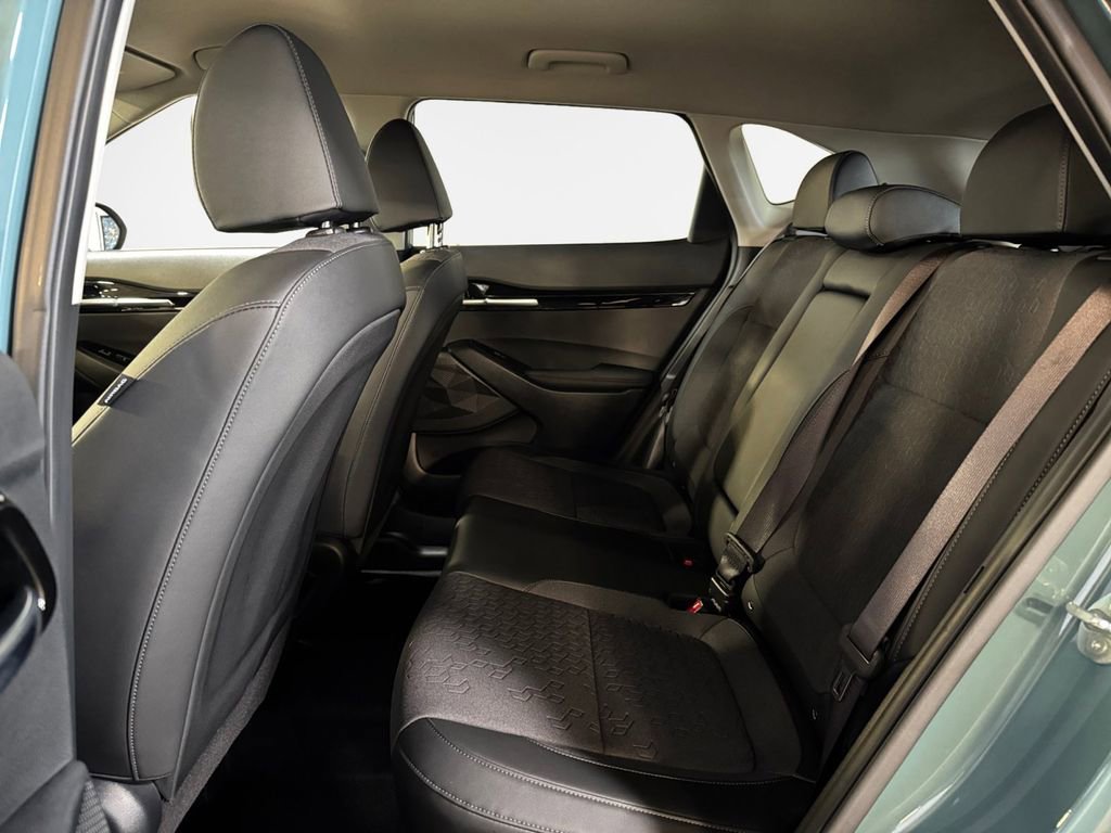 Certified 2024 Kia Seltos S image 24