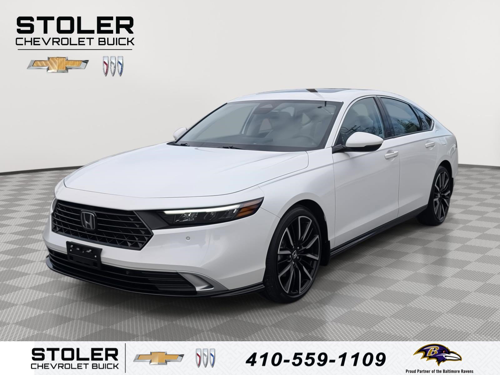 Used 2023 Honda Accord Touring image 1