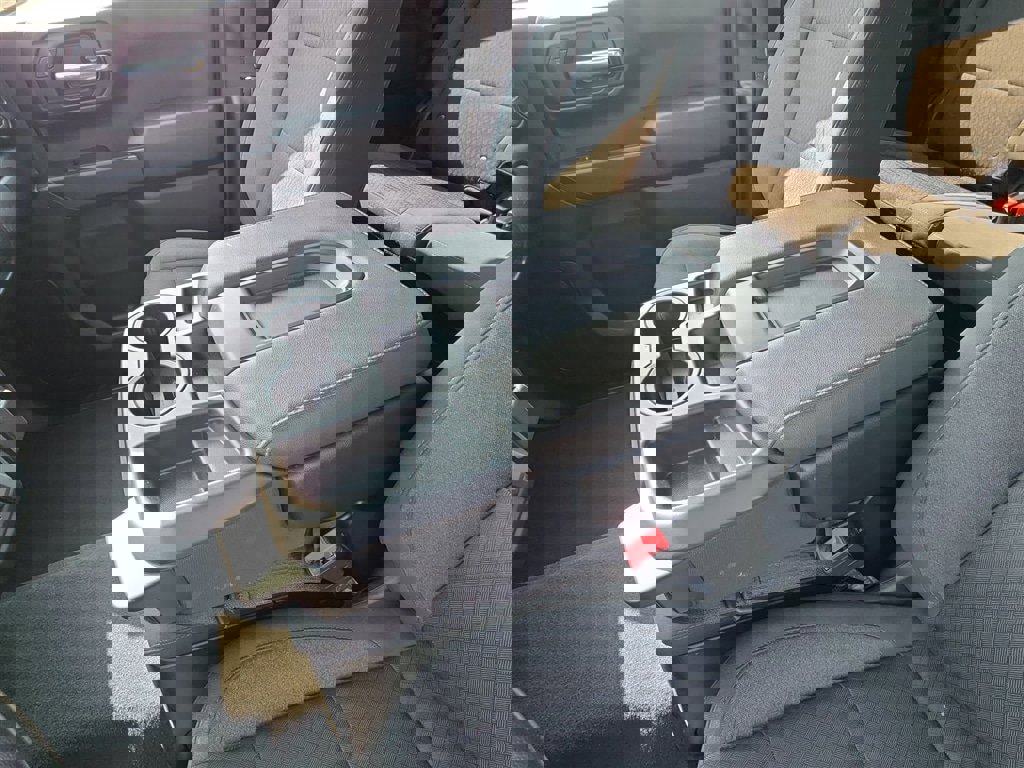 Used 2022 Chevrolet Silverado 1500 Custom AWD/4WD image 19