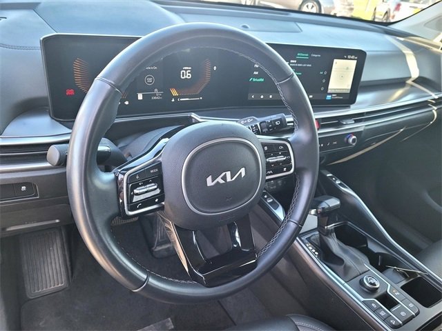 Used 2024 Kia Sorento S image 11