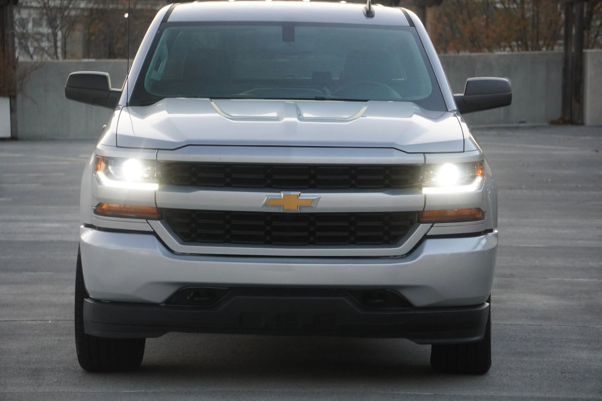 Used 2018 Chevrolet Silverado 1500 Custom w/ Custom Convenience Package AWD/4WD image 27