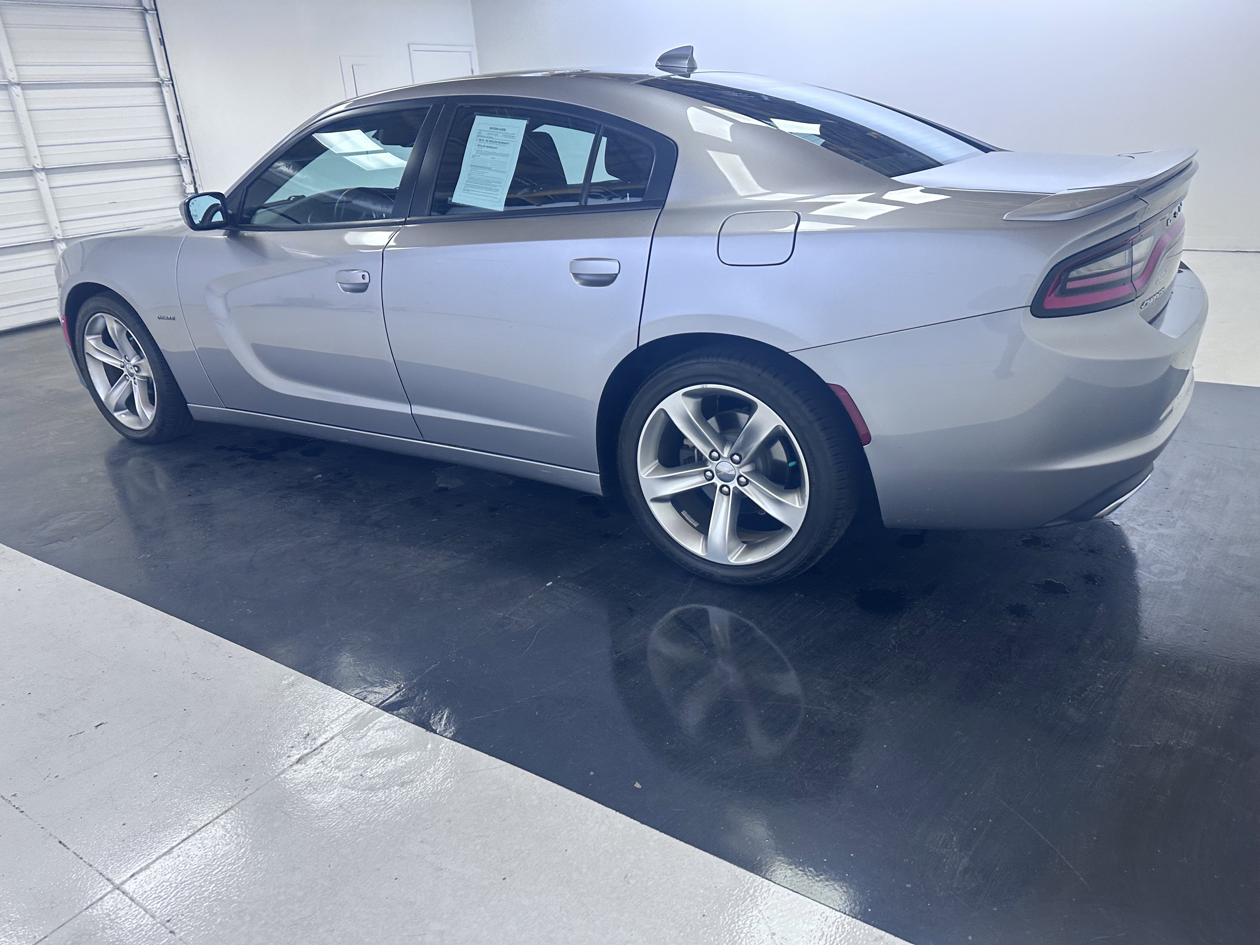 Used 2016 Dodge Charger R/T RWD image 9