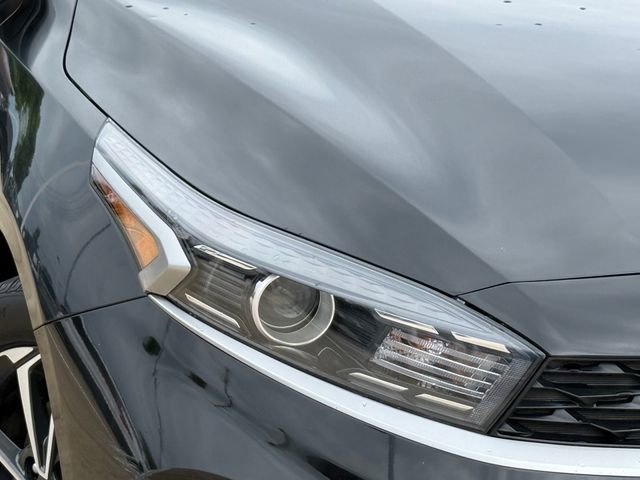 Used 2023 Kia Forte LXS FWD image 3