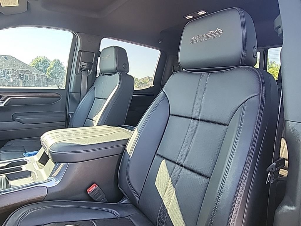 Used 2025 Chevrolet Silverado 1500 High Country w/ Technology Package RWD image 27