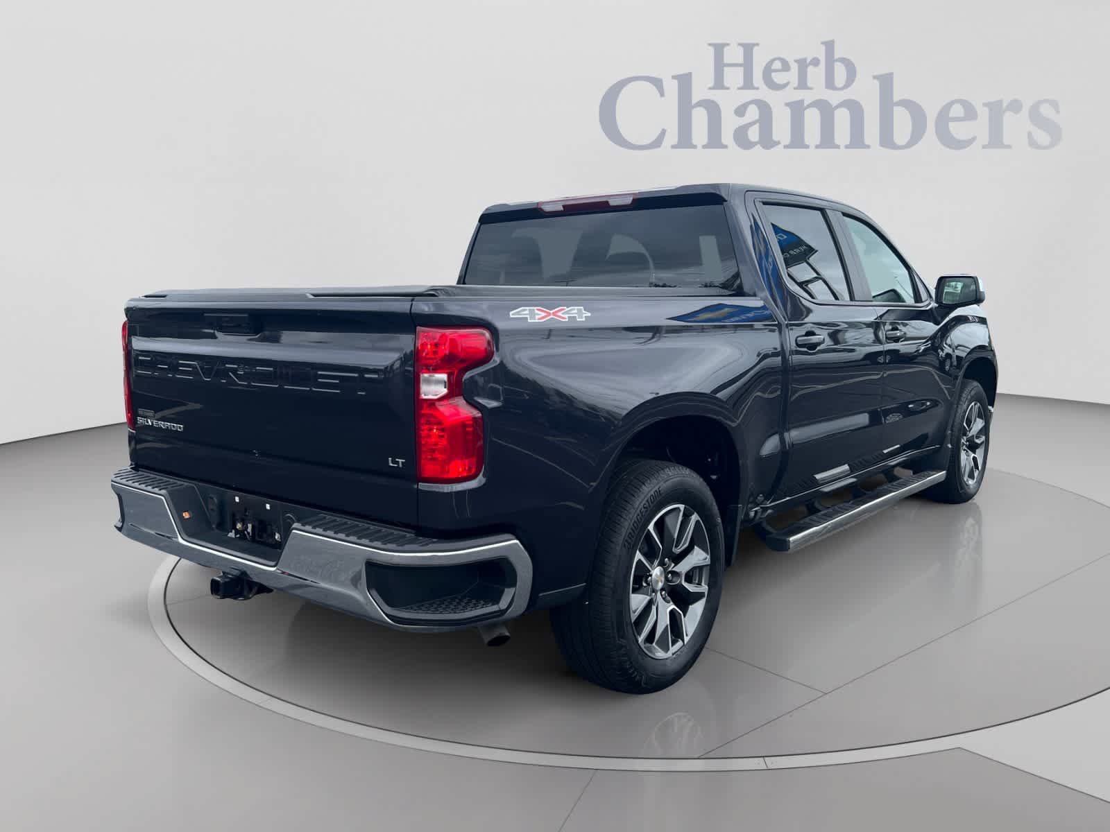 Certified 2023 Chevrolet Silverado 1500 LT AWD/4WD image 3