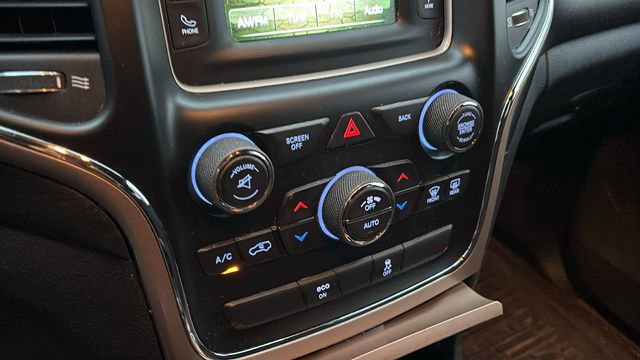 Used 2015 Jeep Grand Cherokee Laredo image 18
