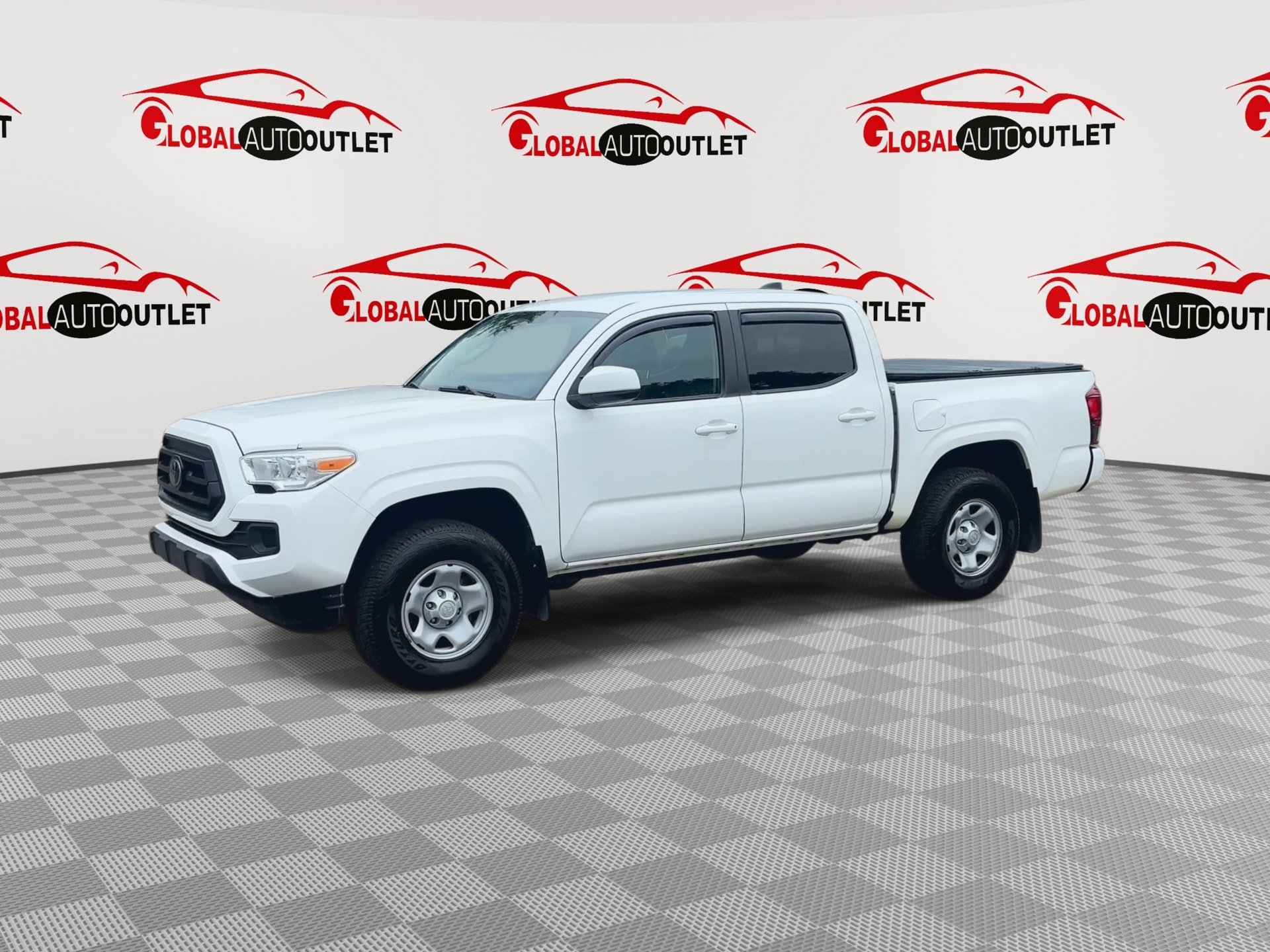 Used 2021 Toyota Tacoma SR AWD/4WD image 4