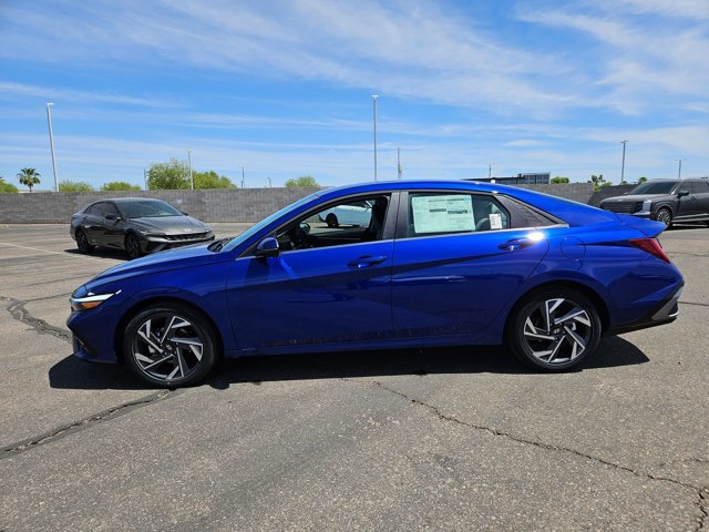 New 2026 Hyundai Elantra Limited FWD image 5