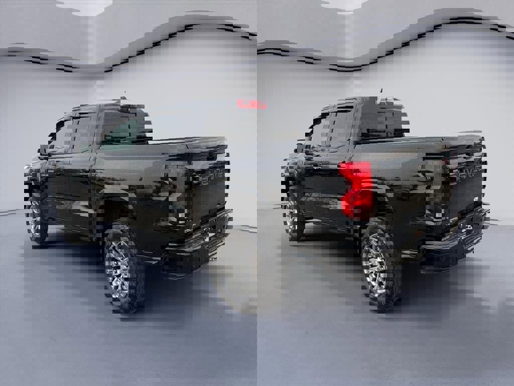 Used 2023 Chevrolet Colorado LT w/ LT Convenience Package II image 3