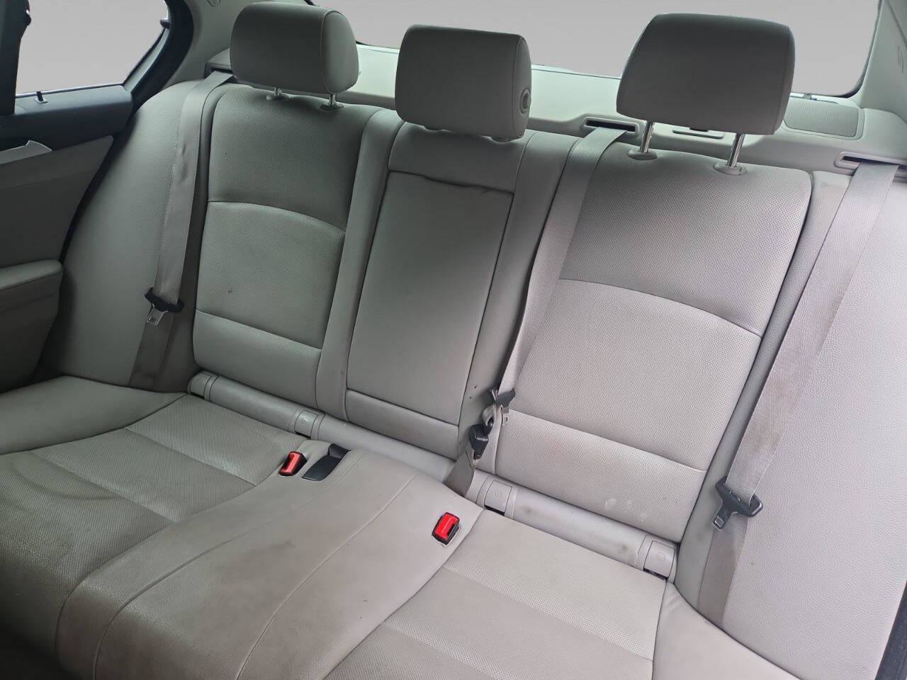 Used 2013 BMW 528i xDrive Sedan AWD/4WD image 14