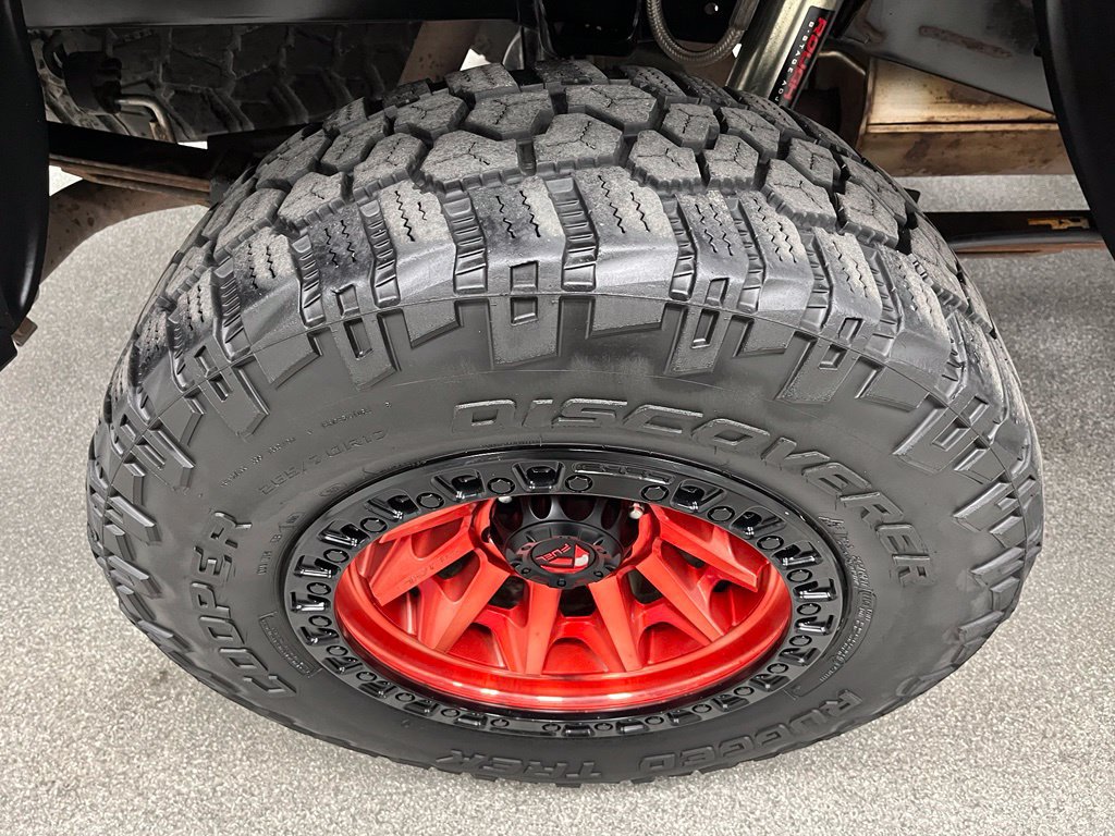 Used 2017 Toyota Tacoma TRD Sport w/ Tow Package (A/T) AWD/4WD image 17